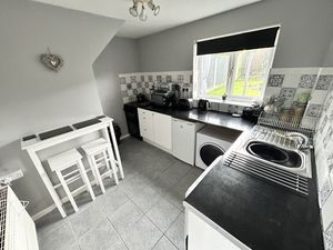 Photo 7- click for photo gallery